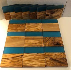 Coaster 1: Standard Blue Resin & Olive Wood 10x10x1cm - Pennsylvania